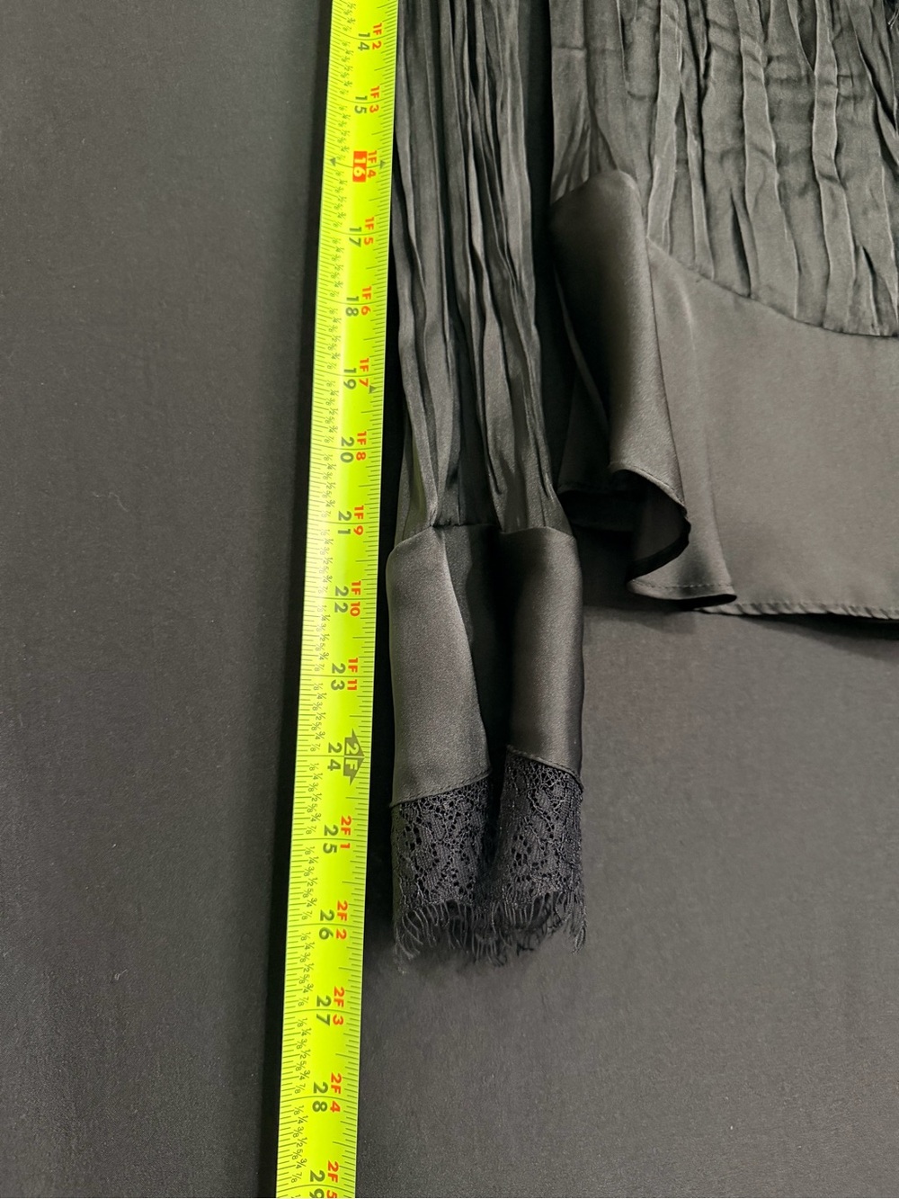 Sunny Leigh M Black Satin-Lace Wrap Blouse Ruffle collar Wrinkle pleated texture - Picture 13 of 14
